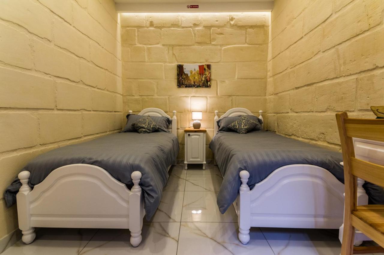 Ta' Gilard - Lovely Renovated Holiday Home Zabbar Exterior photo